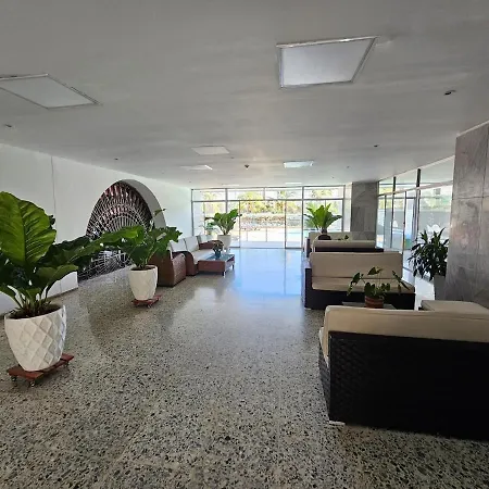 Vacation With Water Views In Every Room! Apartamento