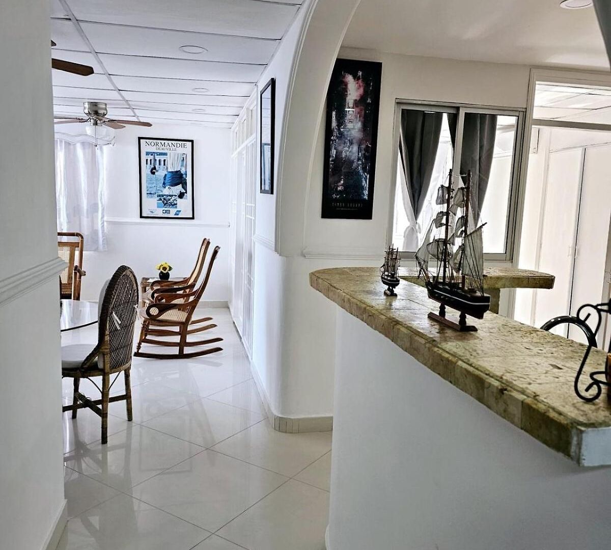 Vacation With Water Views In Every Room! Apartamento