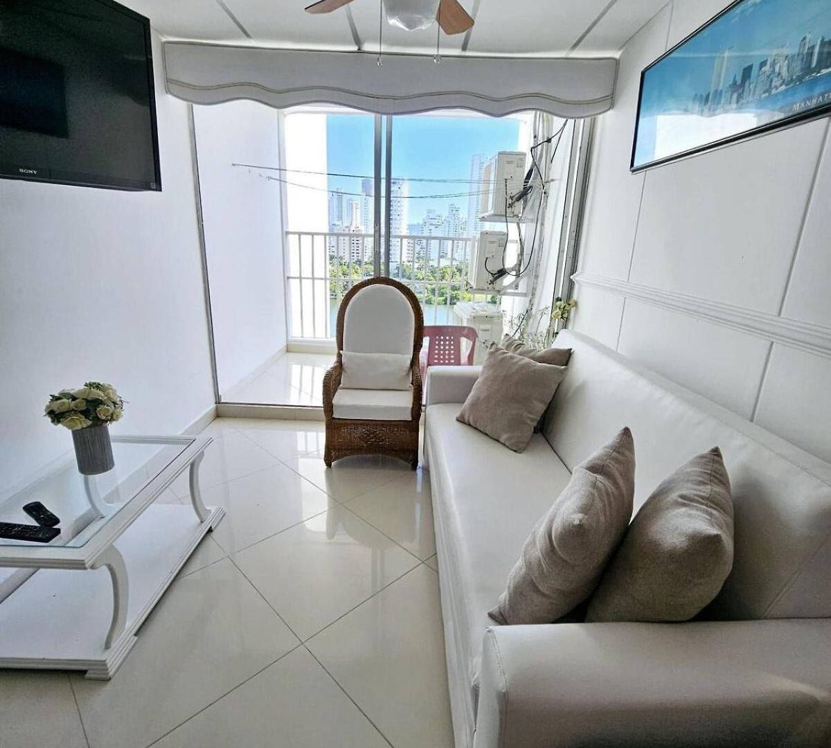 Vacation With Water Views In Every Room! Cartagena