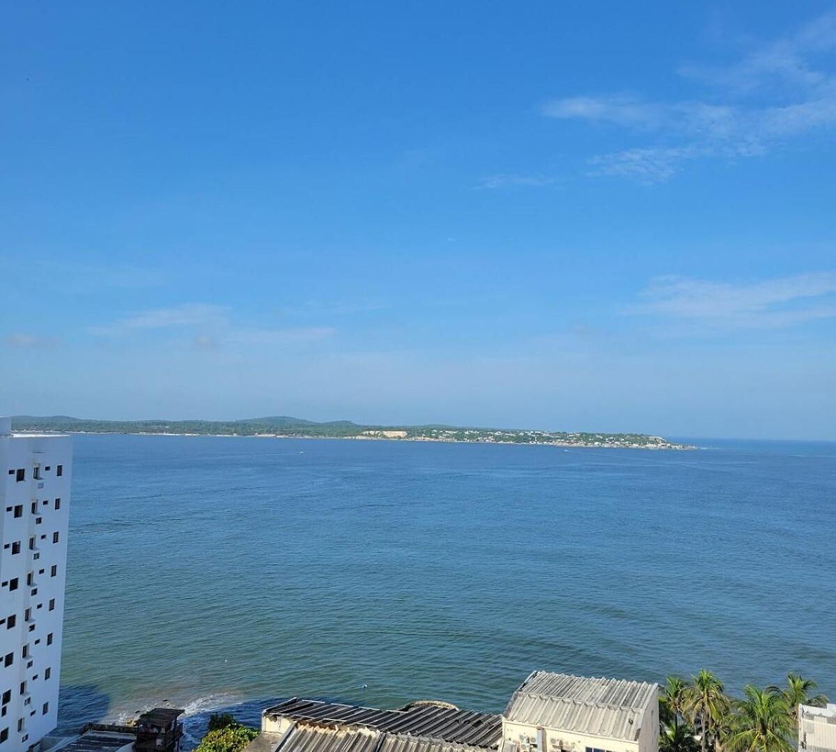 Vacation With Water Views In Every Room!