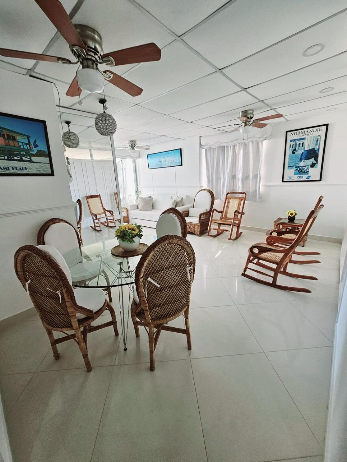 Vacation With Water Views In Every Room! Cartagena